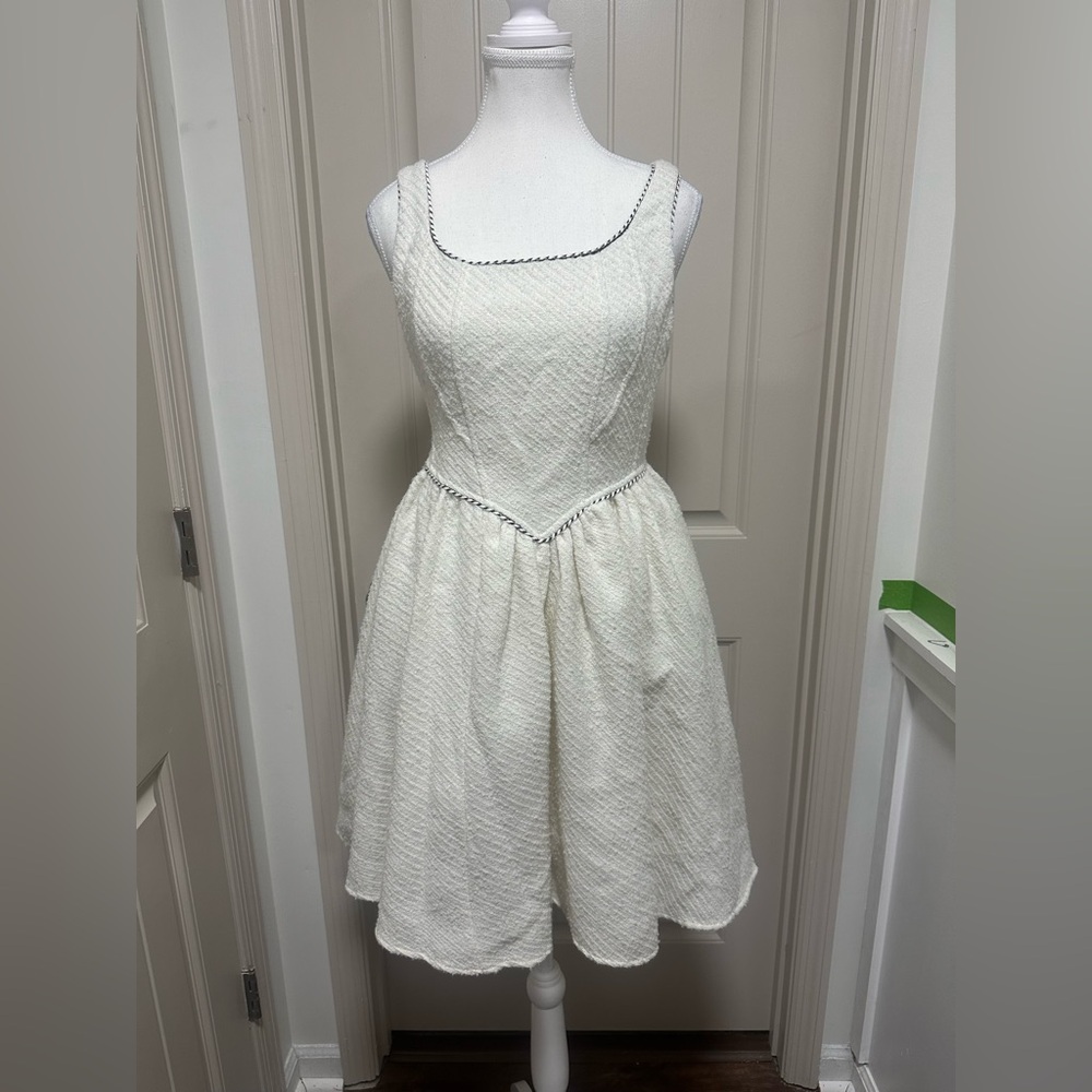 Elegant White Textured Mini Dress
